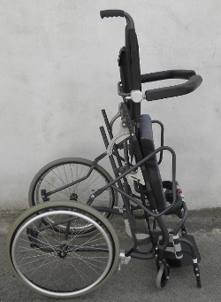 Fauteuil roulant d'occasion verticalisateur manuel Vivre-Debout LS