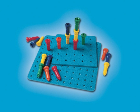 Planches et chevilles/Activit� sensorielle motrice