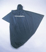 Cape imperm�able pour fauteuil roulant