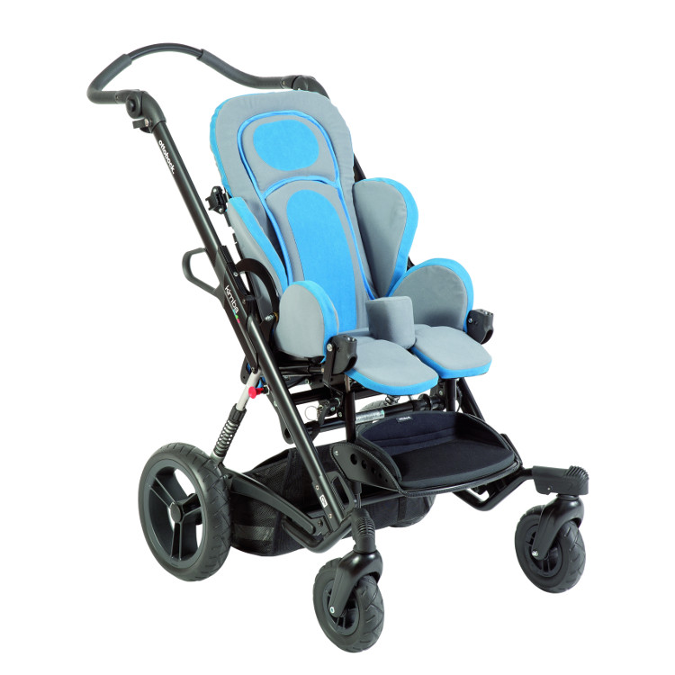 poussette enfant handicapé