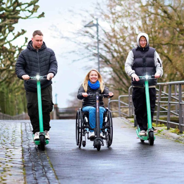 5ème roue électrique Empulse F35 pour fauteuil roulant manuel – Image 4