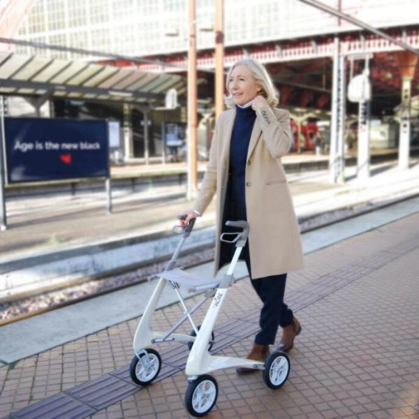 Déambulateur ultra léger Carbon UltraLight – Image 3