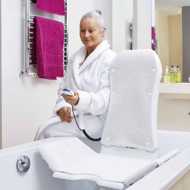Elévateur de bain Invacare Aquatec Kogia