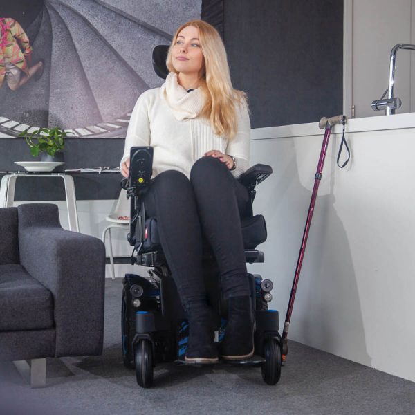 Fauteuil roulant électrique Quickie Q300 M Mini AA1 – Image 3
