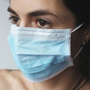 Masques chirurgicaux à élastiques (x50)