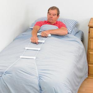 Echelle de corde pour lit